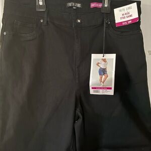 Women's High-Rise Black Denim shorts size 18w faith jeans stud shine